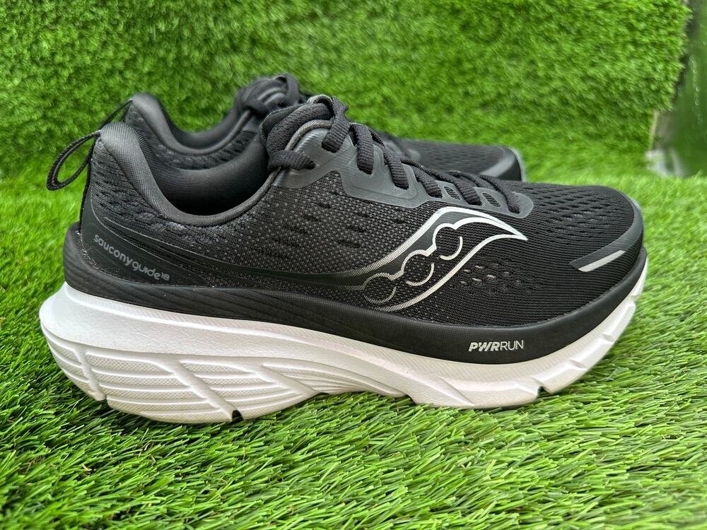 Saucony Guide 18 S10999-100 Athletic Sneaker Women 7W Black Mesh Training Sports